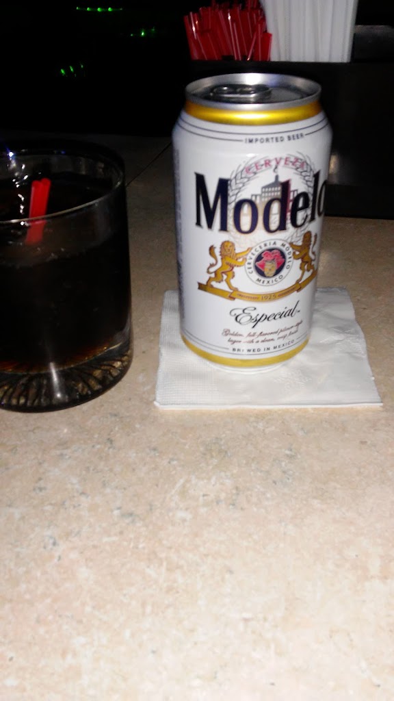 El Rancho Blanco Pub 21224