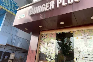 Burger Pluss Jude Cafe image