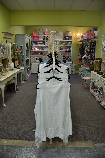 Boutique «The Pink Porch», reviews and photos, 1326 Trotwood Ave, Columbia, TN 38401, USA