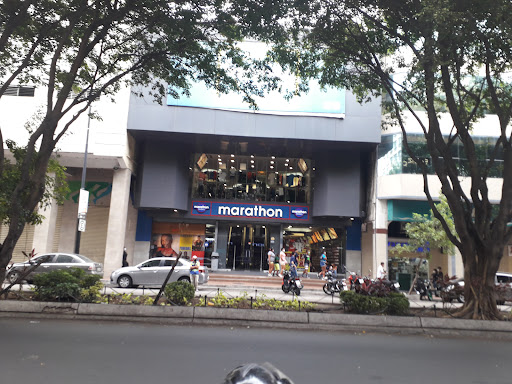 Tiendas para comprar ropa deportiva hombre Guayaquil