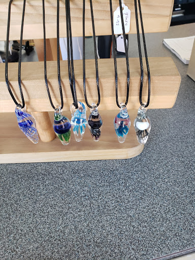 Gift Shop «Holes inthe Wall / Walls Gifts & More», reviews and photos, 705 N State St, Ukiah, CA 95482, USA