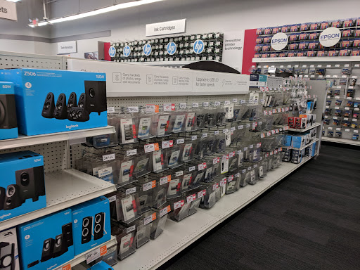 Office Supply Store «Staples», reviews and photos, 1104 W Broad St, Falls Church, VA 22046, USA