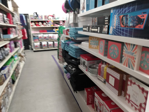 Discount Store «Big Lots», reviews and photos, 405 Plaza Dr, Eustis, FL 32726, USA