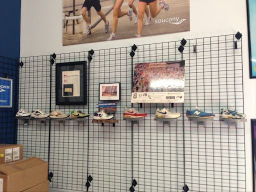Running Store «Peak Performance - The Running Store», reviews and photos, 519 N 78th St, Omaha, NE 68114, USA