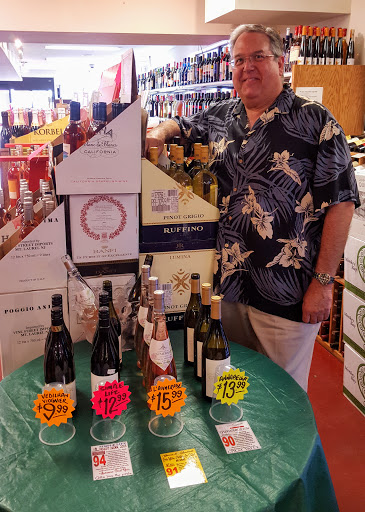 Liquor Store «Plaza Discount Liquors», reviews and photos, 5215 Wellington Ave, Ventnor City, NJ 08406, USA