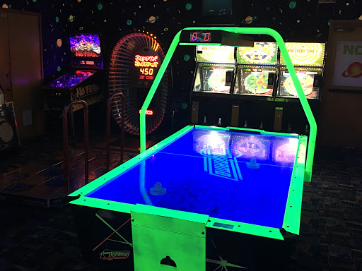 Bowling Alley «Narrows Plaza Bowl», reviews and photos, 2200 Mildred St W, Tacoma, WA 98466, USA