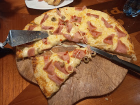 Toto's Pizza