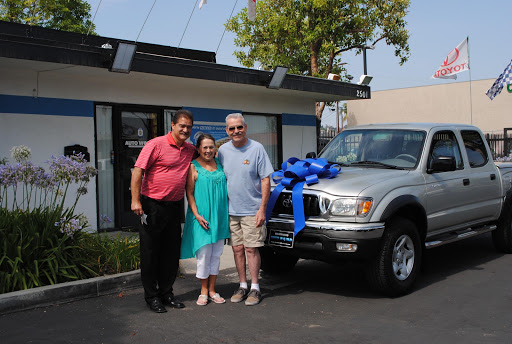 Used Car Dealer «Auto World», reviews and photos, 2501 W Whittier Blvd, La Habra, CA 90631, USA