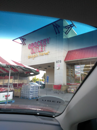 Grocery Store «Grocery Outlet Bargain Market», reviews and photos, 878 Molalla Ave, Oregon City, OR 97045, USA