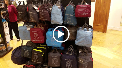 Clothing Store «Eddie Bauer», reviews and photos, 12912 Hill Country Blvd #115, Bee Cave, TX 78738, USA
