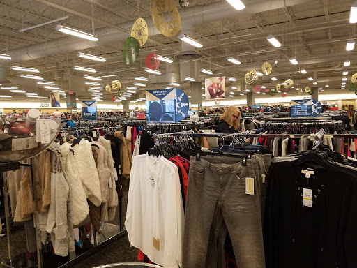 Department Store «Nordstrom Rack West Farm Shopping Center», reviews and photos, 1600 SE Rd, Farmington, CT 06032, USA