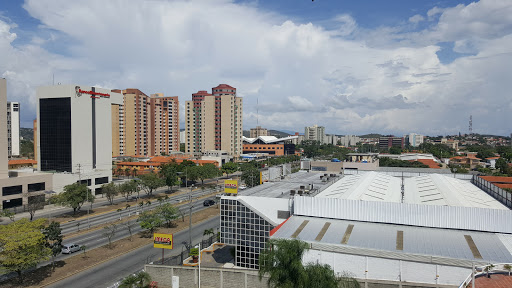 Rooftop bar hotels in Barquisimeto