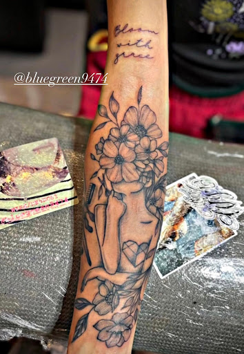 Explore good hand tattoo ideas, creative tattoo ideas in El Paso, available at R&R tattoo and piercing studio