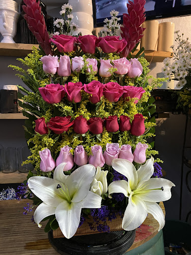 Floreria Mildreth somos una pequeña empresa dedicada a el arte y diseño floral, – Tecámac de Felipe Villanueva