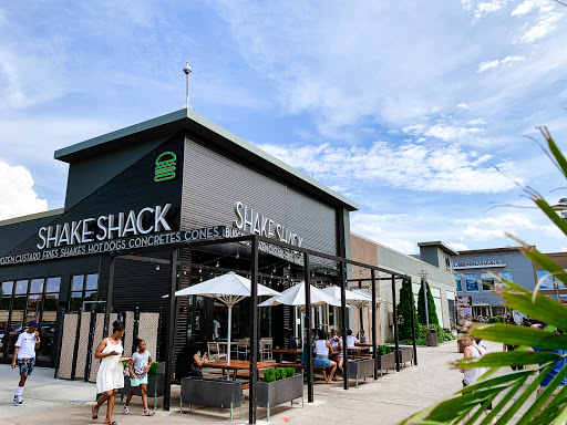 Shopping Mall «Cross County Shopping», reviews and photos, 8000 Mall Walk, Yonkers, NY 10704, USA