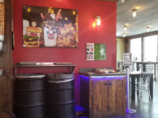 Hamburger Restaurant «NN BURGER - Tappahannock», reviews and photos, 303 Queen St #911, Tappahannock, VA 22560, USA