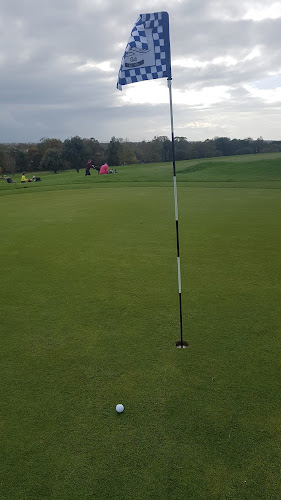 Comments and reviews of Hill Barn Golf Club