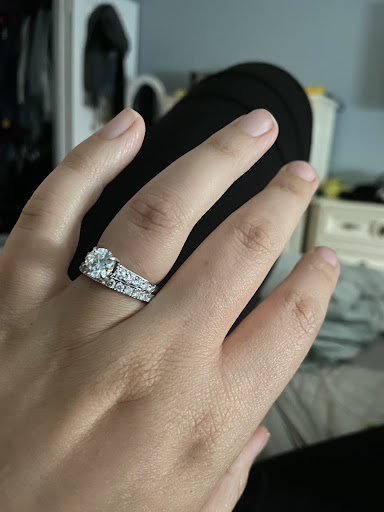 Jewelry Store «Jewelry Design Gallery», reviews and photos, 357 U.S. Route 9 South, Towne Pointe Shopping Center, Manalapan Township, NJ 07726, USA