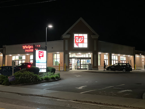 Walgreens, 15 School St, Framingham, MA 01701, USA, 