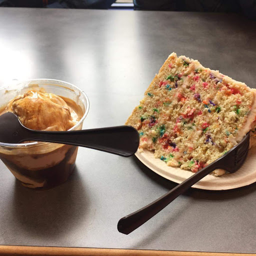 Bakery «Simply Desserts», reviews and photos, 3421 Fremont Ave N, Seattle, WA 98103, USA