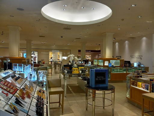 Department Store «Saks Fifth Avenue», reviews and photos, 2 Bala Plaza, Bala Cynwyd, PA 19004, USA