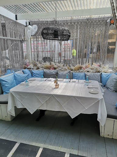 Park «Paley Park», reviews and photos, 3 E 53rd St, New York, NY 10022, USA