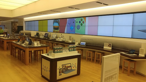 Computer Store «Microsoft Store», reviews and photos, 116 Bellevue Way NE, Bellevue, WA 98004, USA