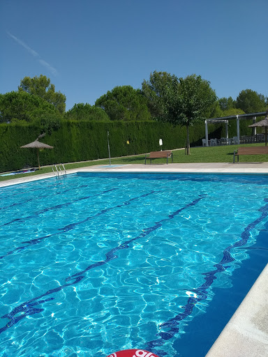 Piscina Municipal dels Monjos en Els Monjos, Barcelona