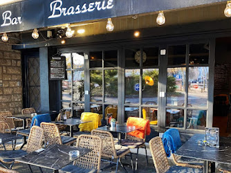 Le Comptoir du Port - Brasserie Coffee Shop Bar