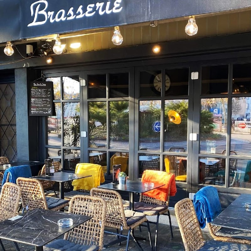 Le Comptoir du Port - Brasserie Coffee Shop Bar
