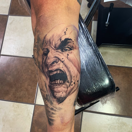 Explore hawaiian tattoo ideas for men, creative tattoo ideas in North Richland Hills, available at Ink Life DFW