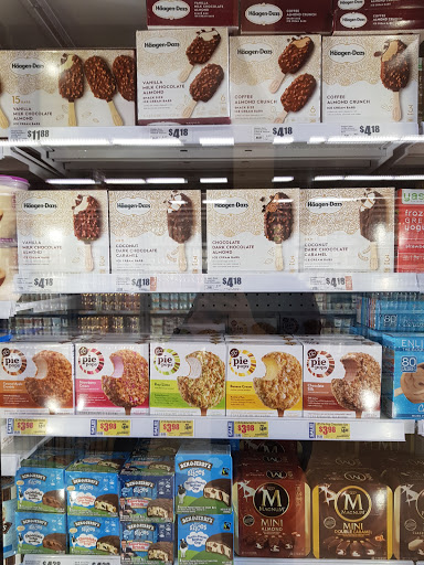 Shopping Mall «The Shops at Lincoln Heights», reviews and photos, 999 E Basse Rd, San Antonio, TX 78209, USA