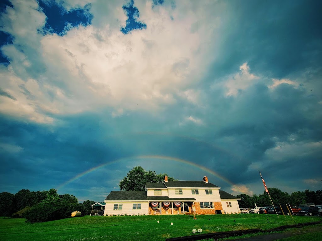 Dogleg Sports Bar and Grill 48722