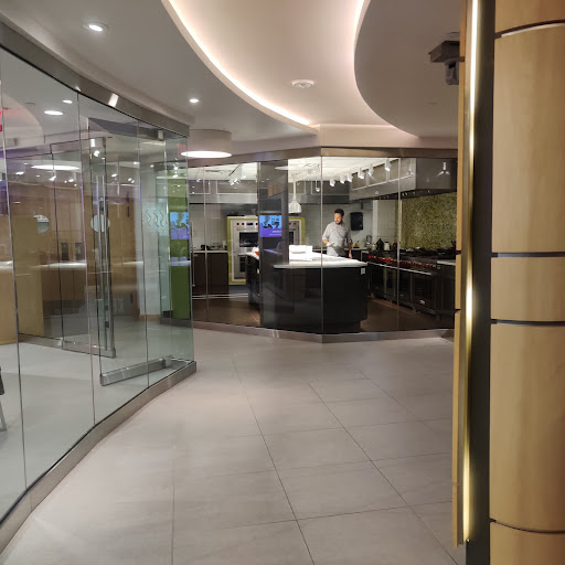 Appliance Store «Sub-Zero and Wolf Showroom Dallas», reviews and photos, 3707 Lemmon Ave, Dallas, TX 75219, USA