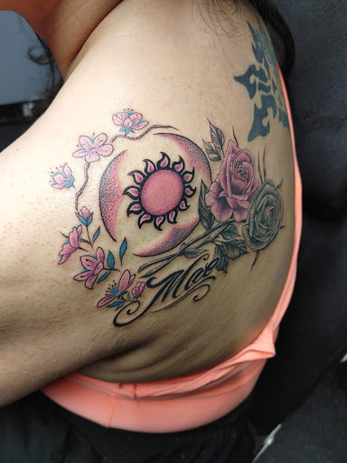 Tattoo Shop «Absolute Tattoo», reviews and photos, 1212 S Kansas Ave, Topeka, KS 66612, USA