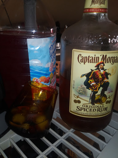 Liquor Store «Town & Country Liquors», reviews and photos, 2944 W 47th St, Chicago, IL 60632, USA