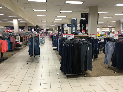 Sears, 11800 SE 82nd Ave, Happy Valley, OR 97086, USA, 