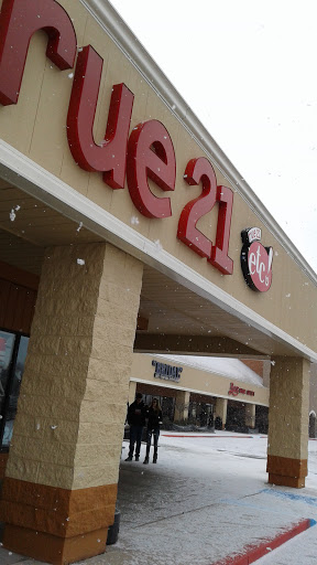 Shopping Mall «Birch Run Premium Outlets», reviews and photos, 12240 S Beyer Rd, Birch Run, MI 48415, USA