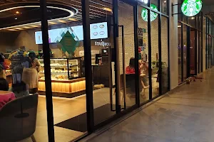 Starbucks Pilah Gateway image