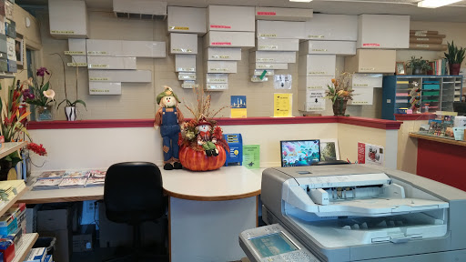 Shipping and Mailing Service «Pony Express Juanita», reviews and photos, 9805 NE 116th St, Kirkland, WA 98034, USA