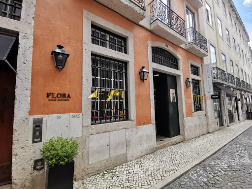 Shops where to buy candles in Lisbon