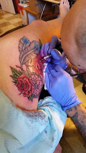 Tattoo Shop «Absolute Tattoo & Piercing», reviews and photos, 305 US-27, Minneola, FL 34715, USA