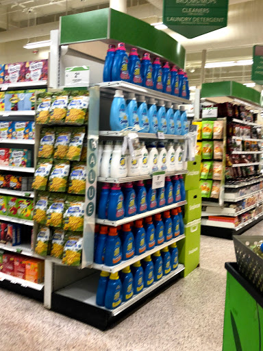 Supermarket «Publix Super Market at Plaza De Leon», reviews and photos, 106 Ponce De Leon Blvd, Miami, FL 33135, USA