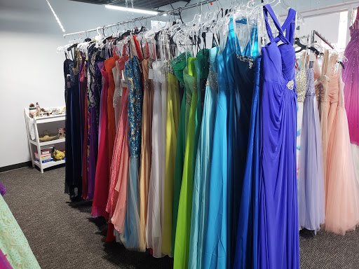 Bridal Shop «Spring Lake Bridal», reviews and photos, 616 E Savidge St B, Spring Lake, MI 49456, USA