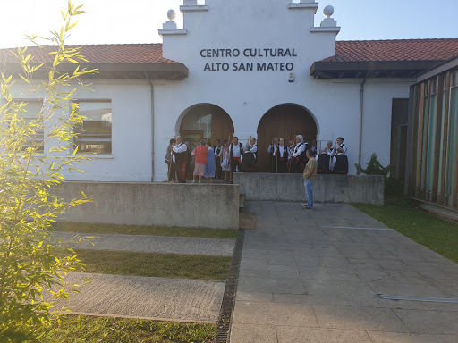 Escuela de Musica - Santa Cruz de Bezana, Escuela de Musica en Maoño,Cantabria