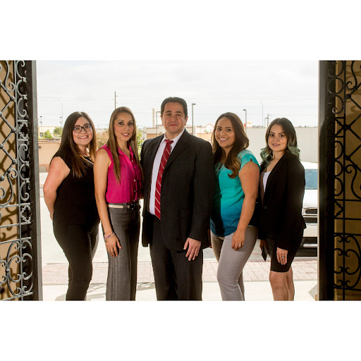 Attorney «El Paso Traffic Ticket Firm - Attorney Robert Navar», reviews and photos