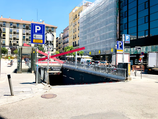 Parking Publico Y Residentes