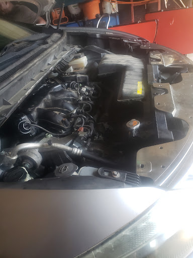 Auto Repair Shop «L.A AUTO SERVICE», reviews and photos, 2124 Edmondson Ave, Baltimore, MD 21223, USA