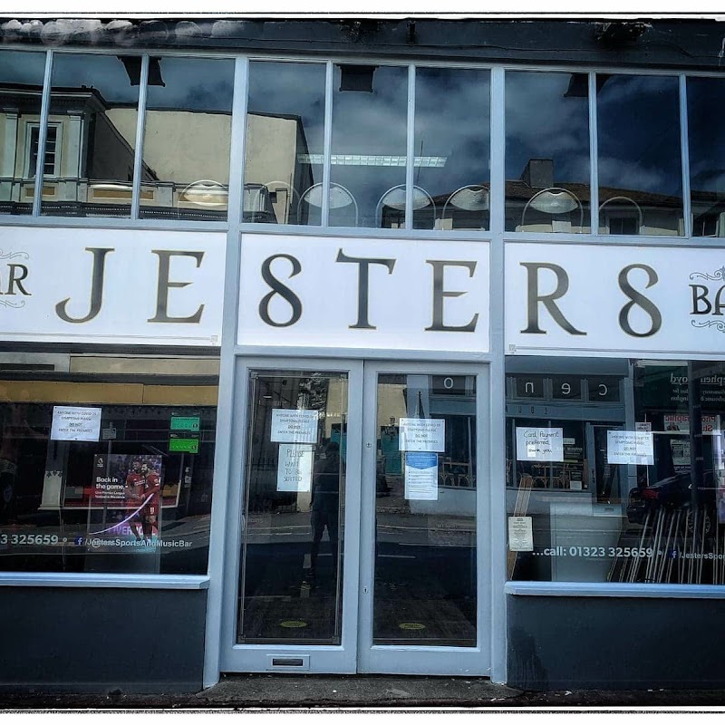 Jesters sports and music bar