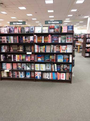 Book Store «Barnes & Noble», reviews and photos, 614 S Meadow St, Ithaca, NY 14850, USA
